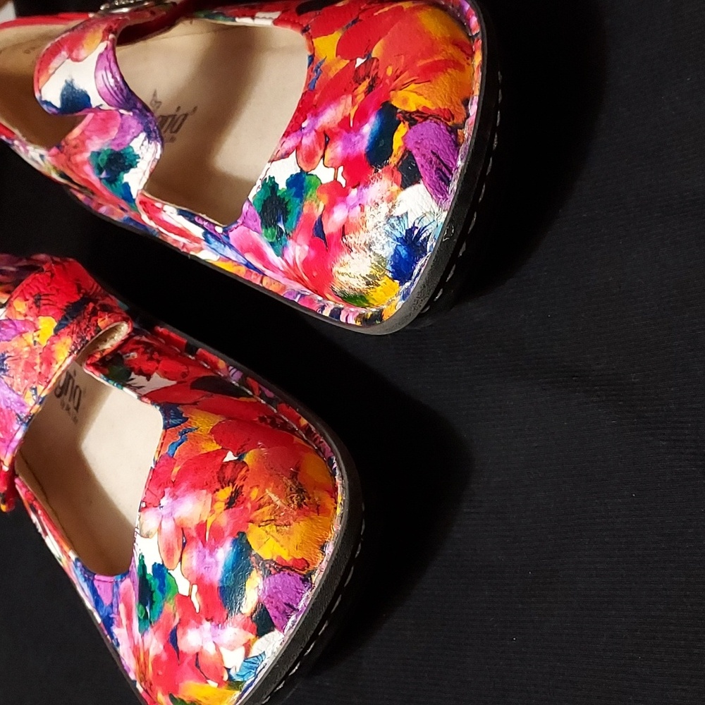Alegria Women's Floral Mary Jane Shoes  Sz 36   FINAL - Picture 10 of 13